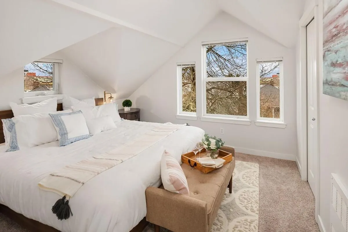 Cheerful Capitol Hill Home Ac And 98 Walk Score Seattle 0*,  United States